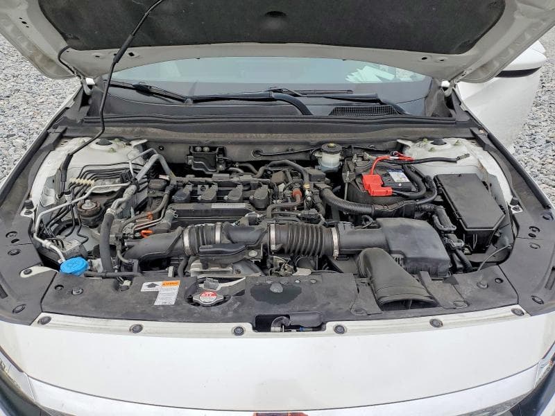 2018 HONDA ACCORD LX 11