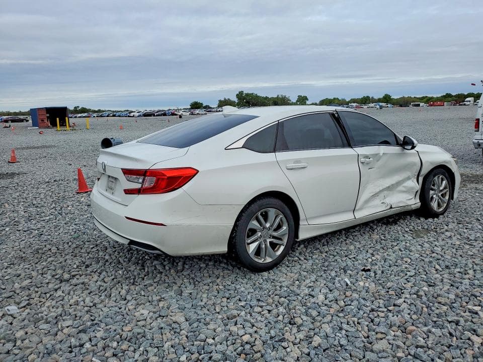 2018 HONDA ACCORD LX 3