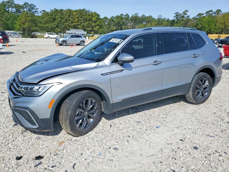 2023 VOLKSWAGEN TIGUAN SE - 1