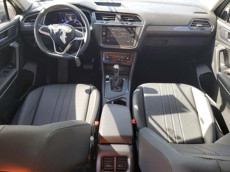 2023 VOLKSWAGEN TIGUAN SE 8