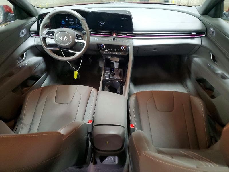 2024 HYUNDAI ELANTRA SEL SEL 8