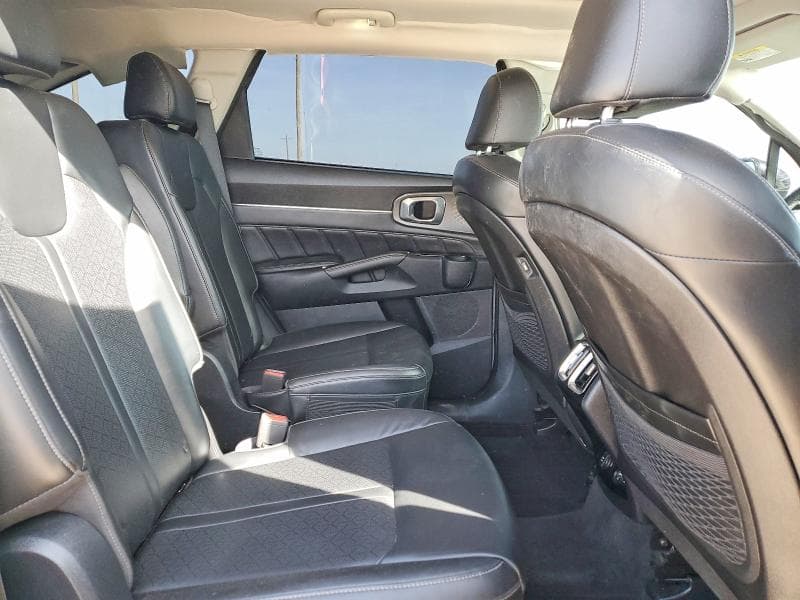 2023 KIA SORENTO SX 11