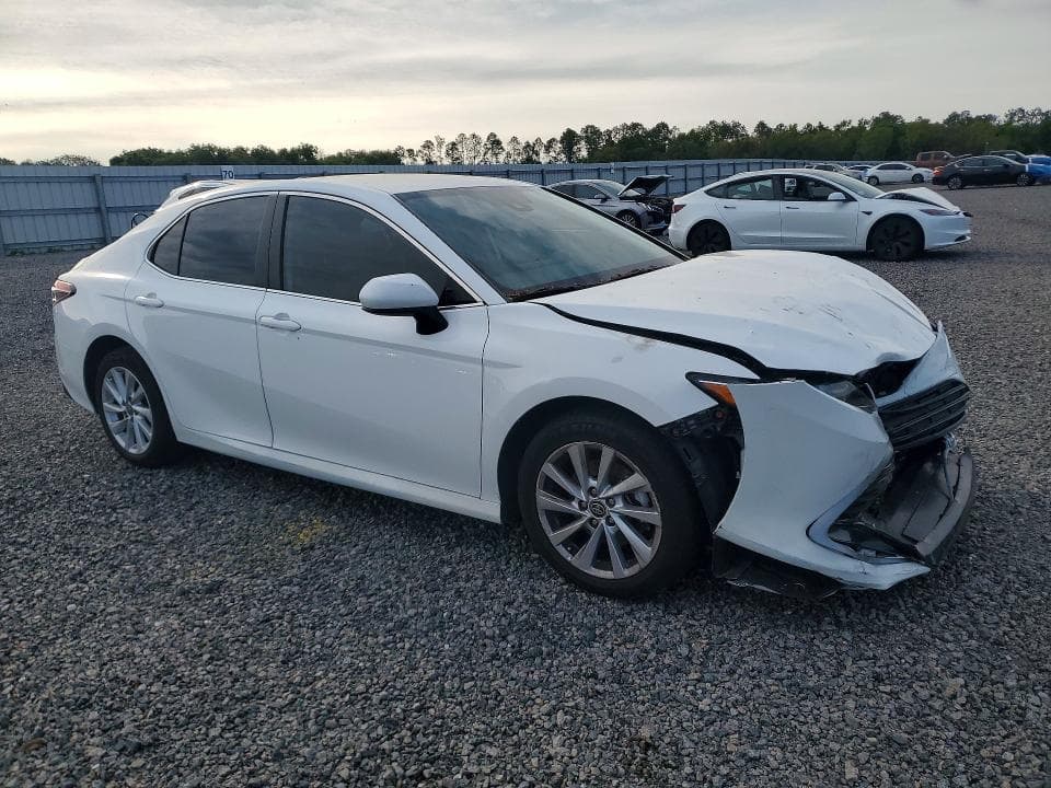 2023 TOYOTA CAMRY LE 4