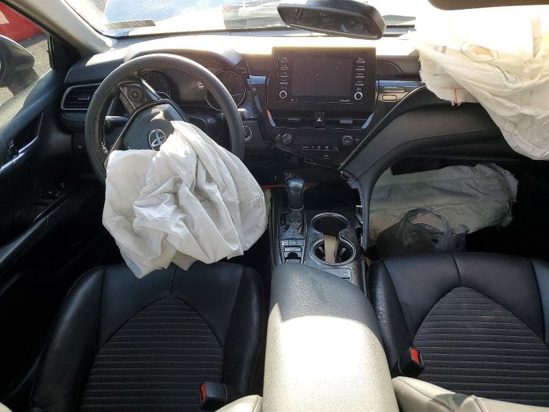 2022 TOYOTA CAMRY SE 8