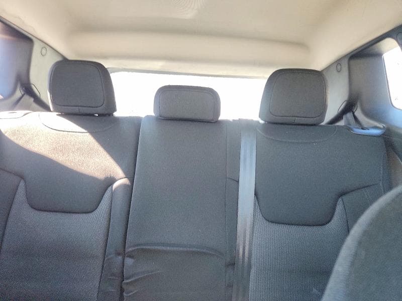 2022 JEEP RENEGADE 10