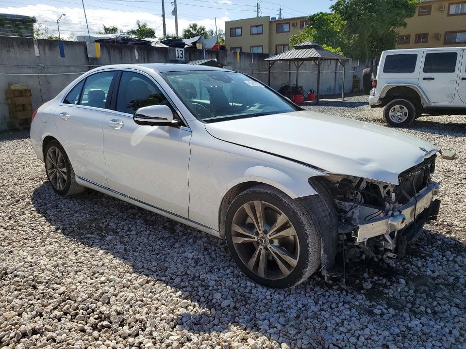 2020 MERCEDES-BENZ C 300 4