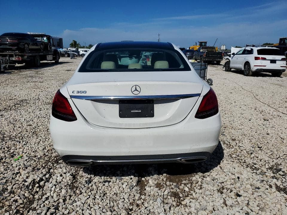 2020 MERCEDES-BENZ C 300 6