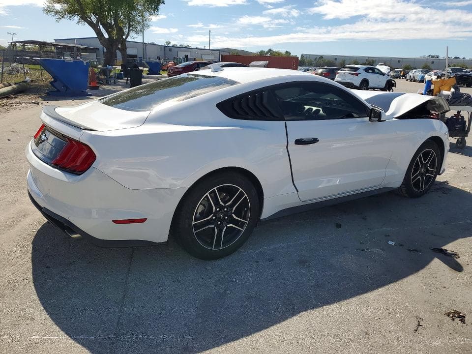 2021 FORD MUSTANG 3