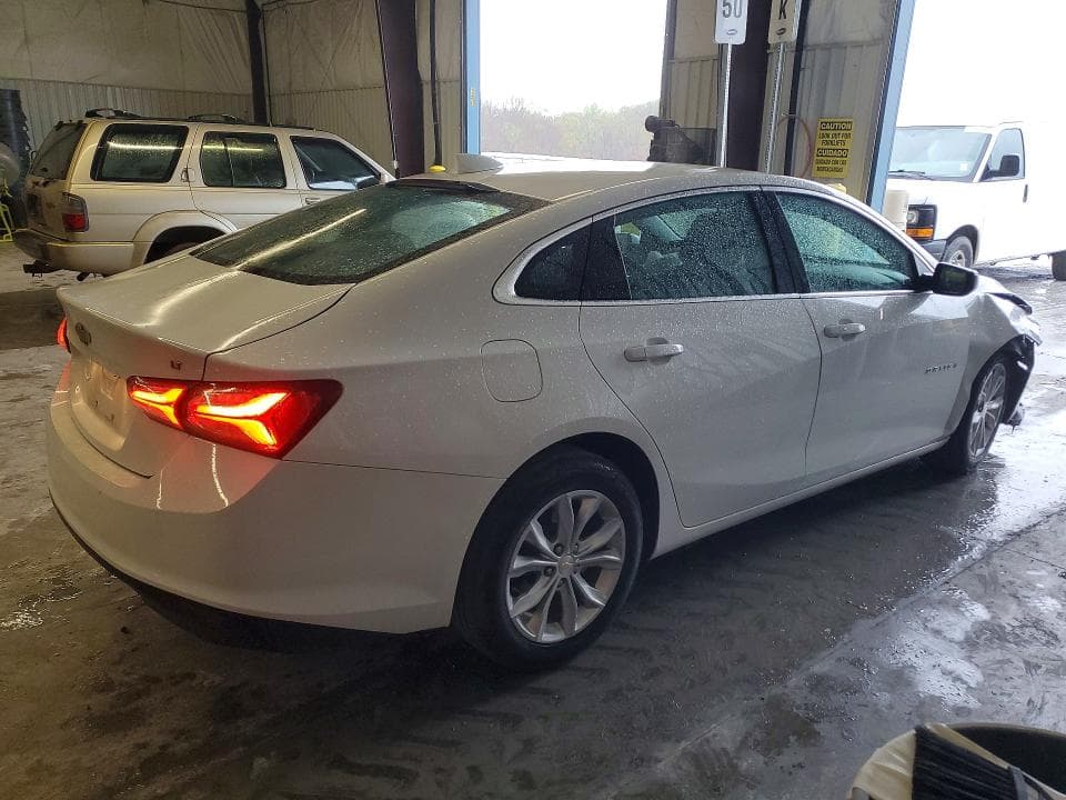 2022 CHEVROLET MALIBU LT LT 3