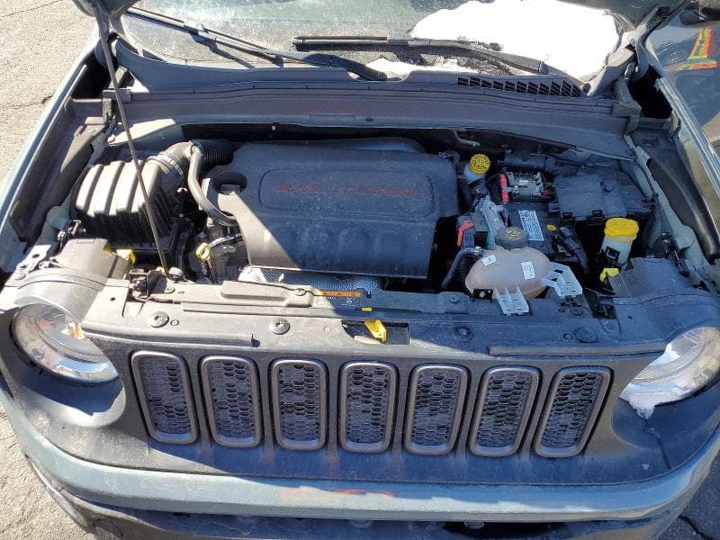 2018 JEEP RENEGADE TRAILHAWK 11