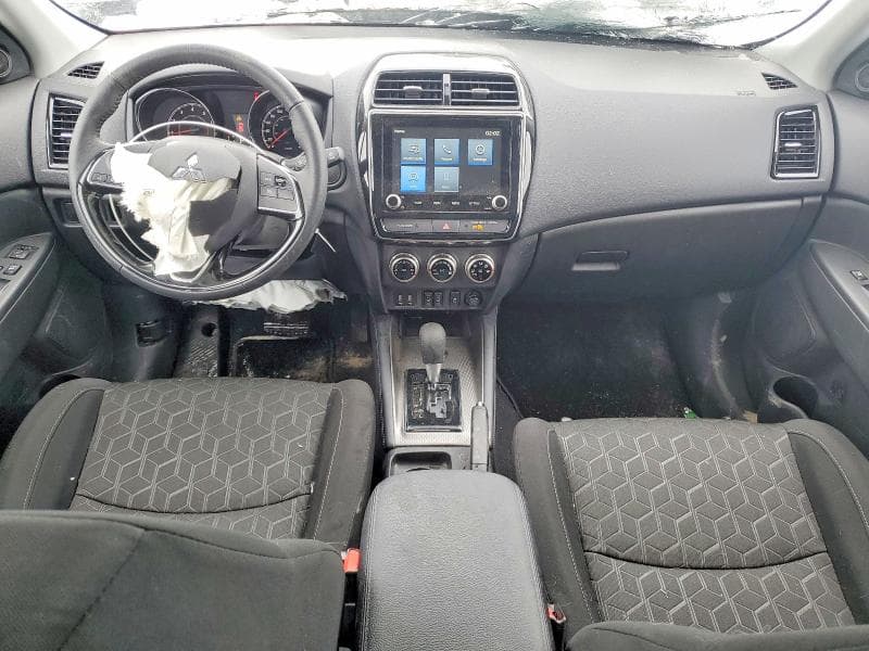 2026 MITSUBISHI RVR SE 8