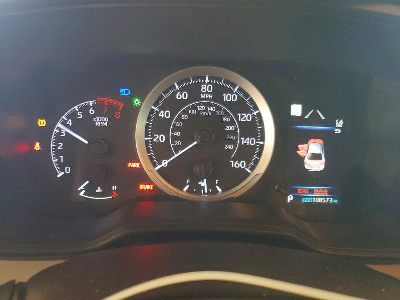 2020 TOYOTA COROLLA LE 9