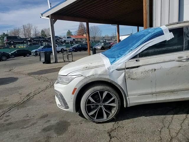 2022 VOLKSWAGEN TIGUAN SEL R-LINE SEL R-LINE 12