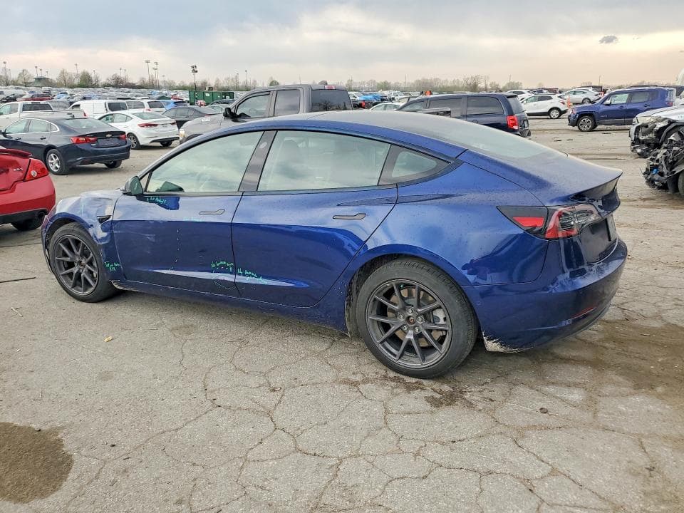 2022 TESLA MODEL 3 2