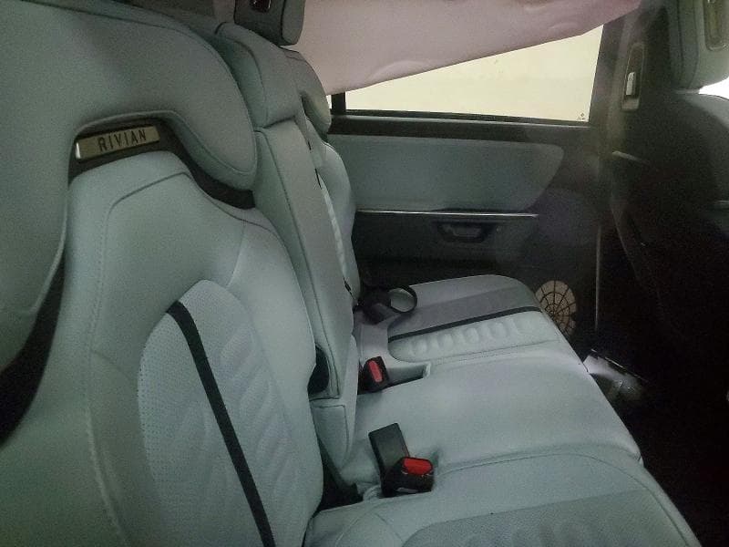 2025 RIVIAN R1S ADVENTURE 11