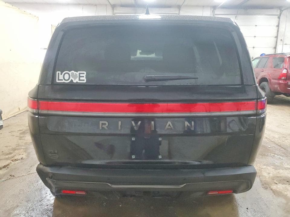 2025 RIVIAN R1S ADVENTURE 6
