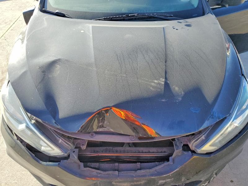 2019 NISSAN SENTRA S S 11