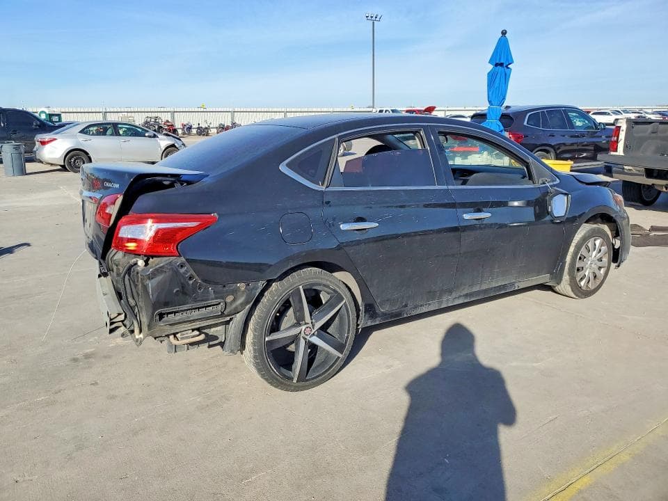 2019 NISSAN SENTRA S S 3