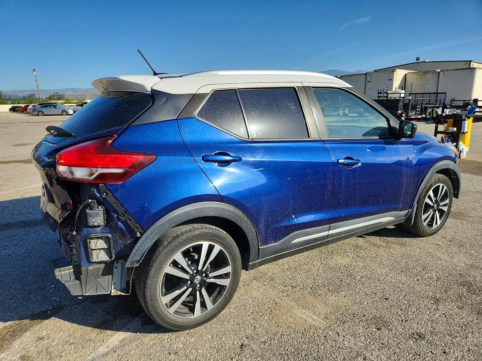 2019 NISSAN KICKS SR 3