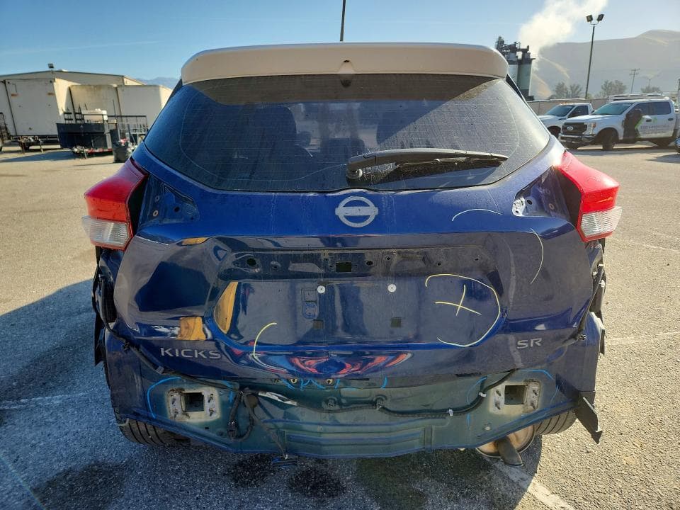 2019 NISSAN KICKS SR 6