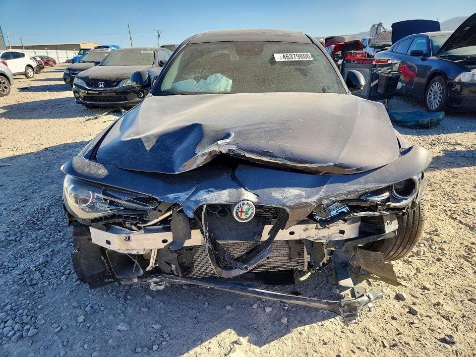 2019 ALFA ROMEO GIULIA TI 5