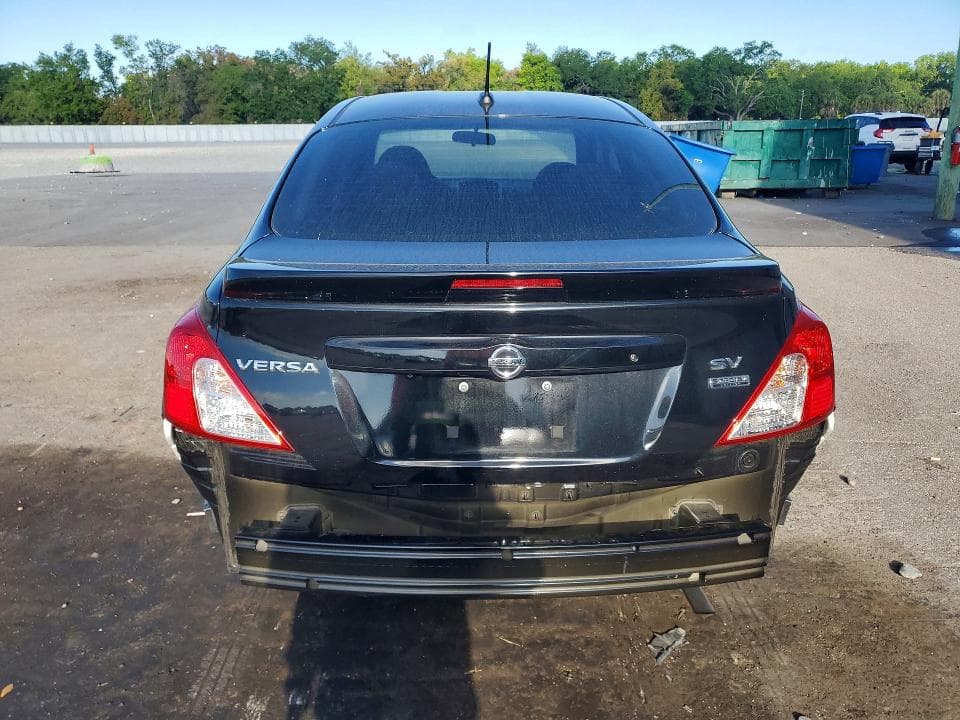2018 NISSAN VERSA SV 6