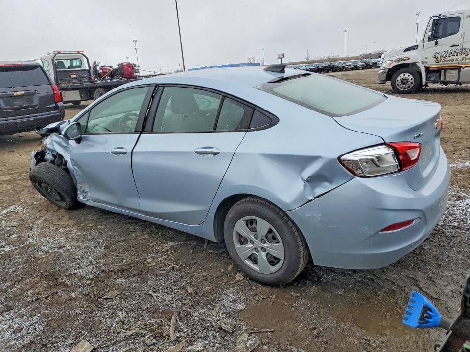2018 CHEVROLET CRUZE LS 2