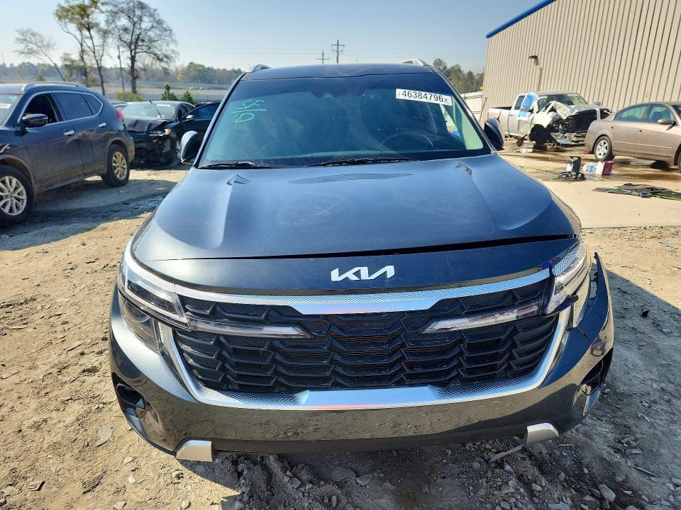 2025 KIA SELTOS EX 5