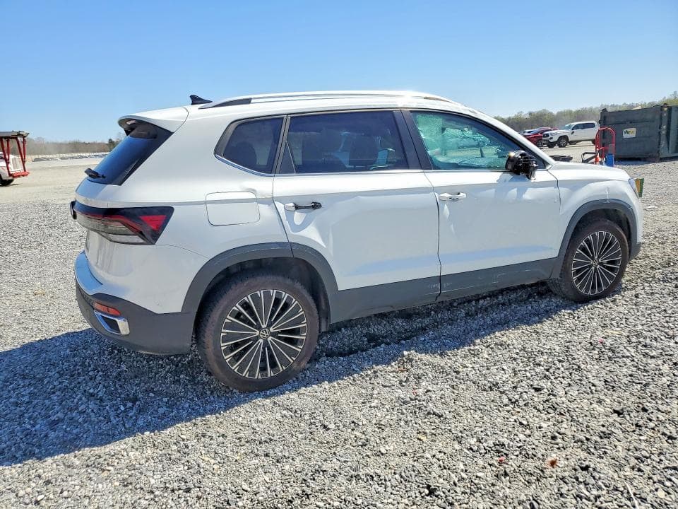 2025 VOLKSWAGEN TAOS SE 3