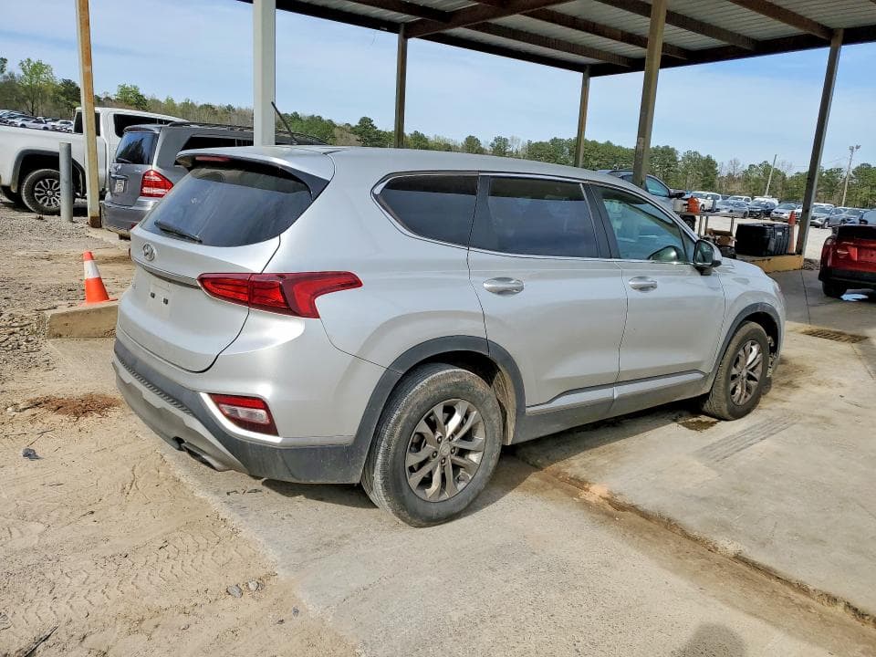 2019 HYUNDAI SANTA FE SE 3