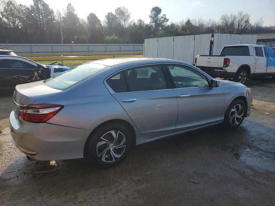 2017 HONDA ACCORD LX 3