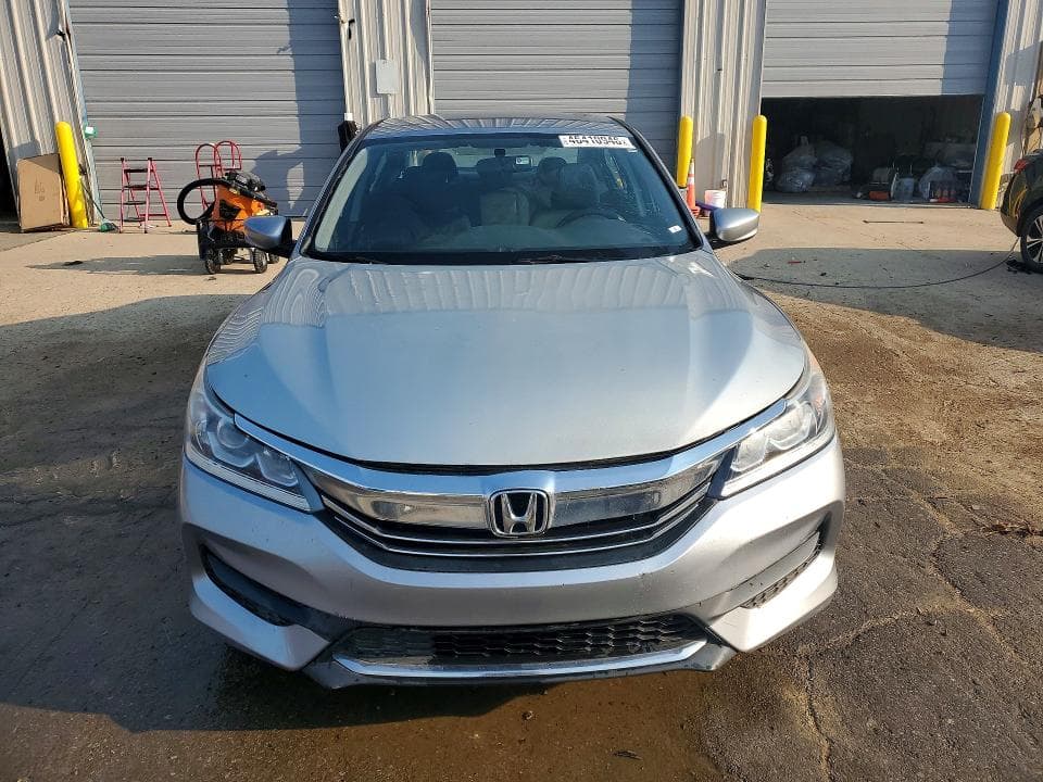 2017 HONDA ACCORD LX 5