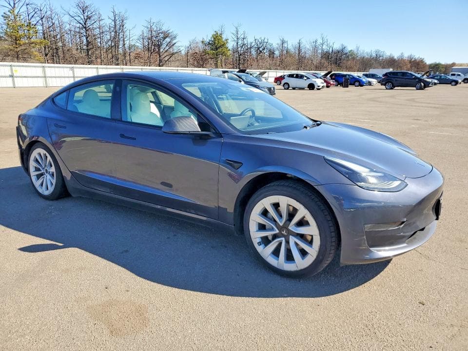 2023 TESLA MODEL 3 4