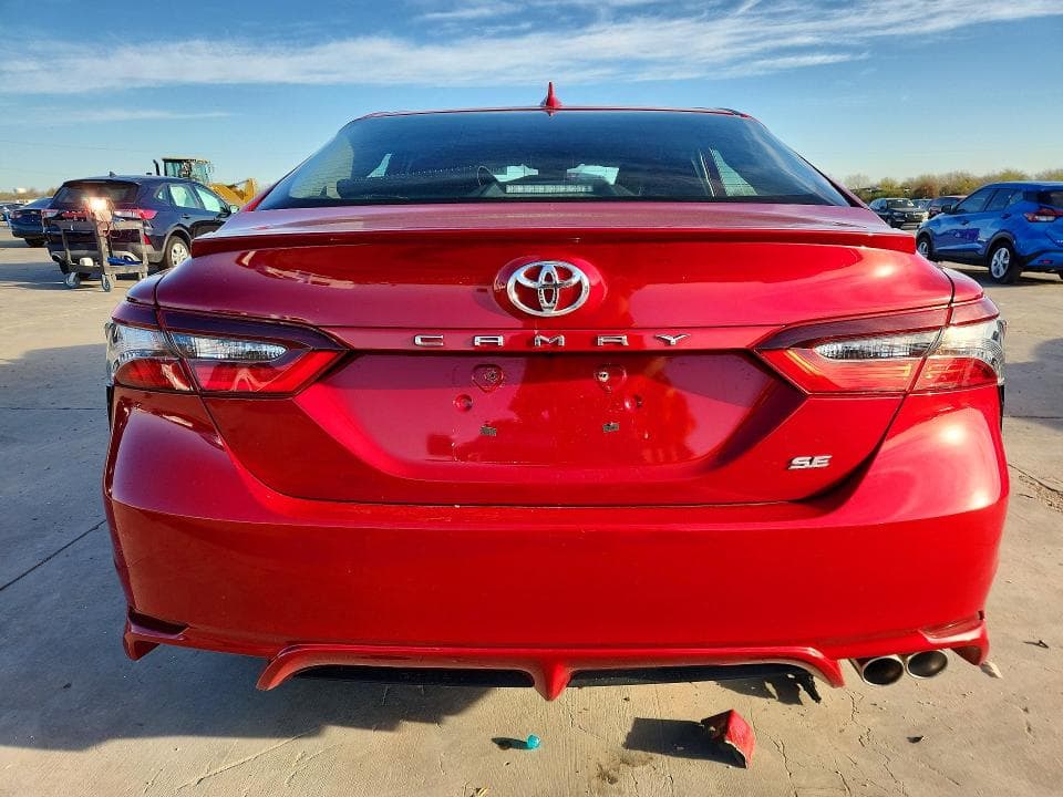 2021 TOYOTA CAMRY SE SE 6