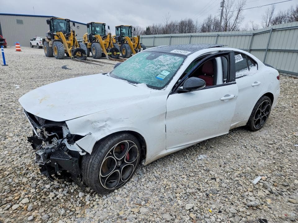 2020 ALFA ROMEO GIULIA TI - 1