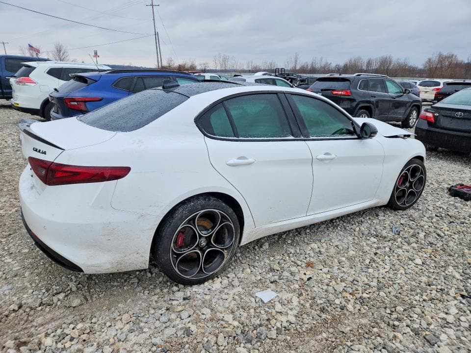2020 ALFA ROMEO GIULIA TI 3