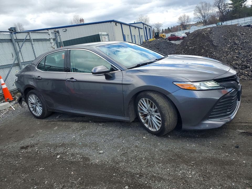 2019 TOYOTA CAMRY XLE XLE 4