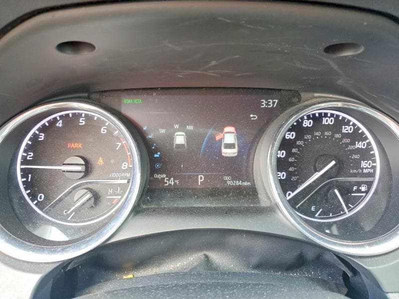 2019 TOYOTA CAMRY XLE XLE 9