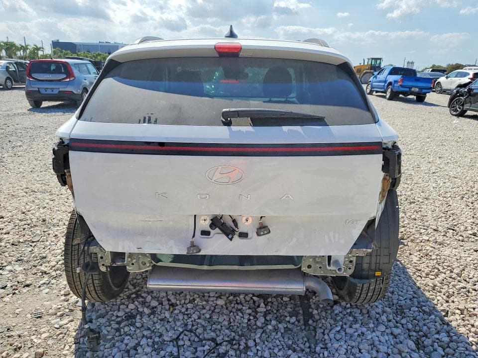 2026 HYUNDAI KONA SEL PREMIUM 6