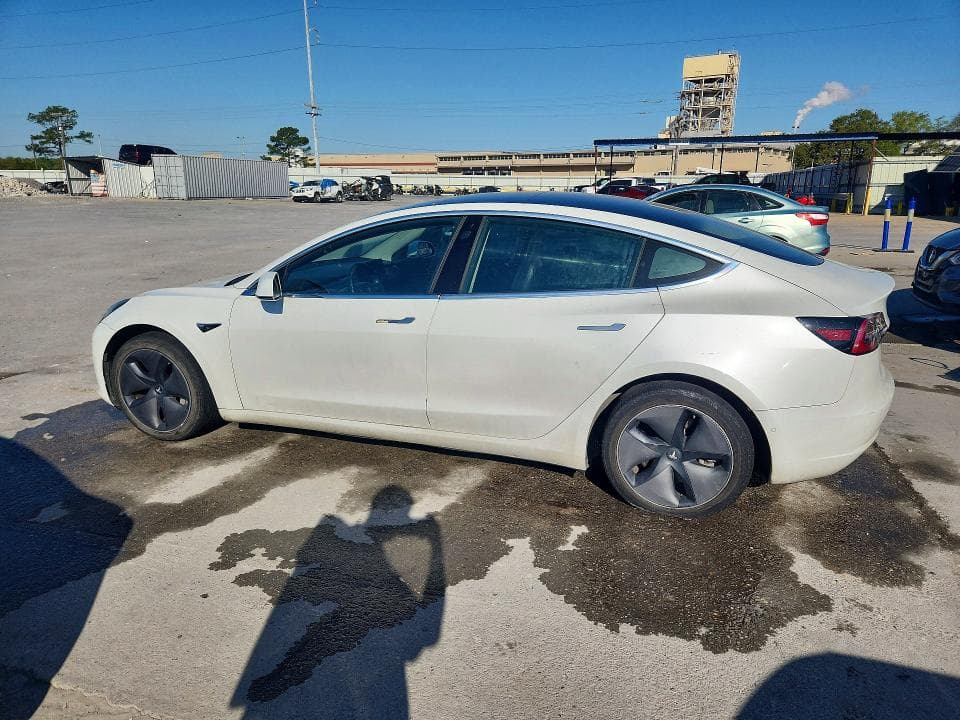 2020 TESLA MODEL 3 2