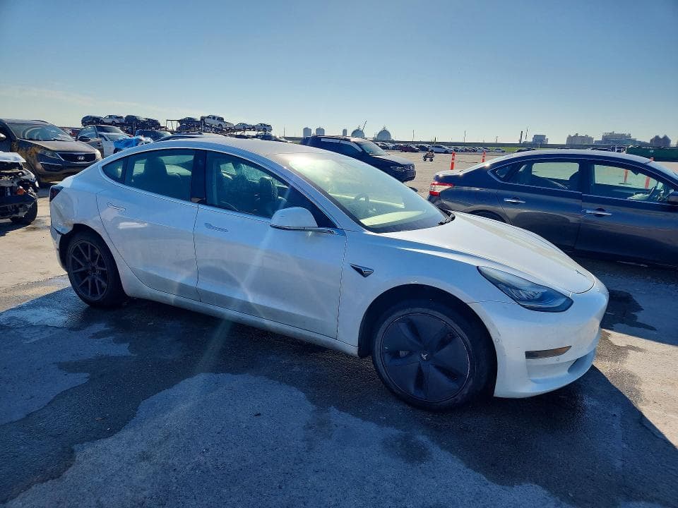 2020 TESLA MODEL 3 4