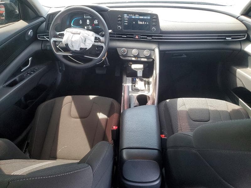2026 HYUNDAI ELANTRA SE 8