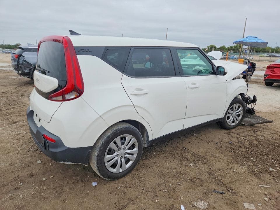 2022 KIA SOUL LX 3