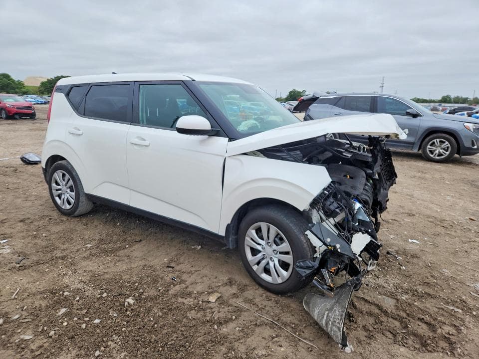 2022 KIA SOUL LX 4