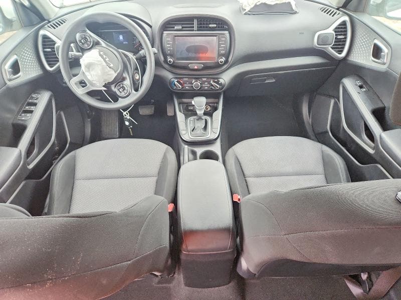 2022 KIA SOUL LX 8