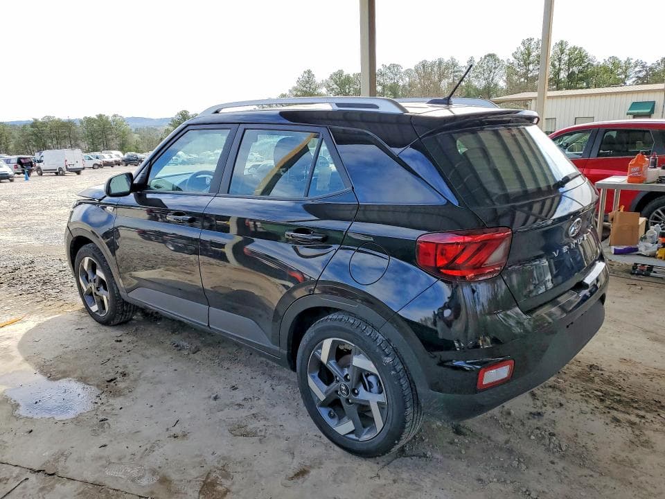 2026 HYUNDAI VENUE SEL 2
