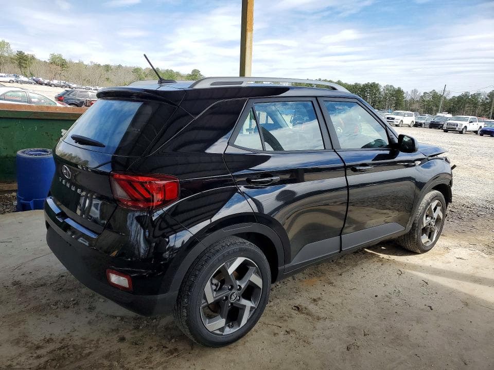 2026 HYUNDAI VENUE SEL 3