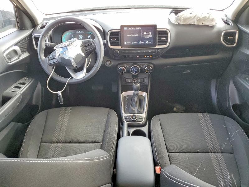 2026 HYUNDAI VENUE SEL 8