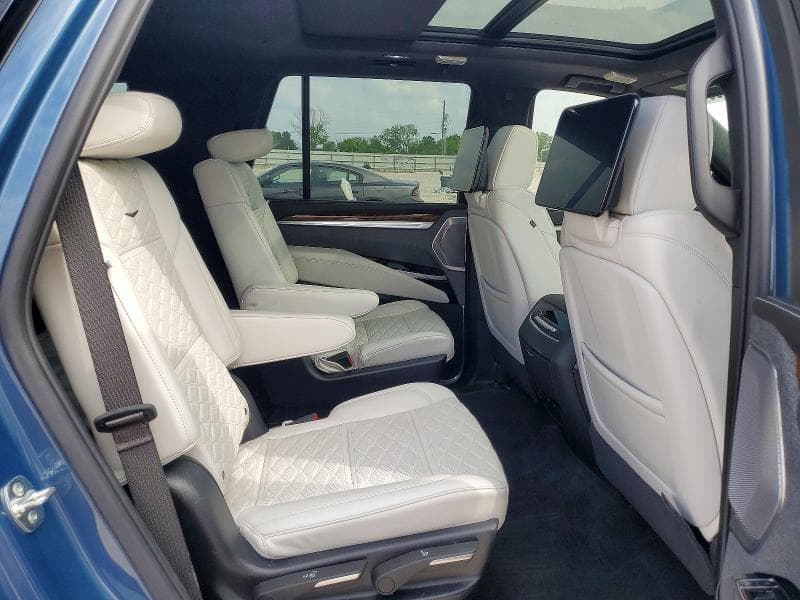2025 CADILLAC ESCALADE SPORT PLATINUM 11