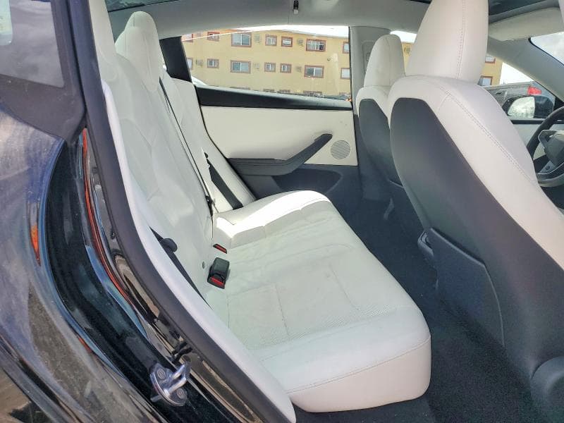 2025 TESLA MODEL 3 11